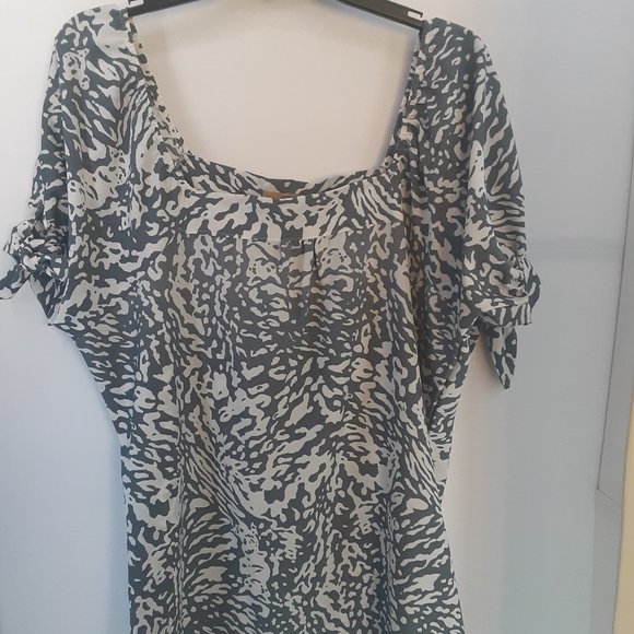 Mahek Women's Short Sleeve Printed Off Shoulder Blouse Size XL Top Comfy Shirt - Picture 1 of 6